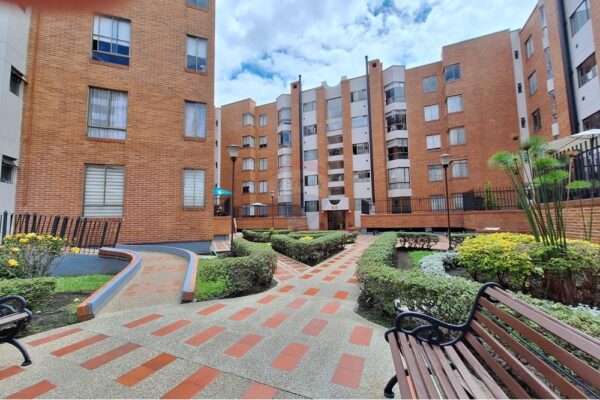 Apartamento  - Bogotá, Usaquén APTO CEDRITOS 96M2 VISTA EXT 3HAB 2BAÑOS - Imagen 3